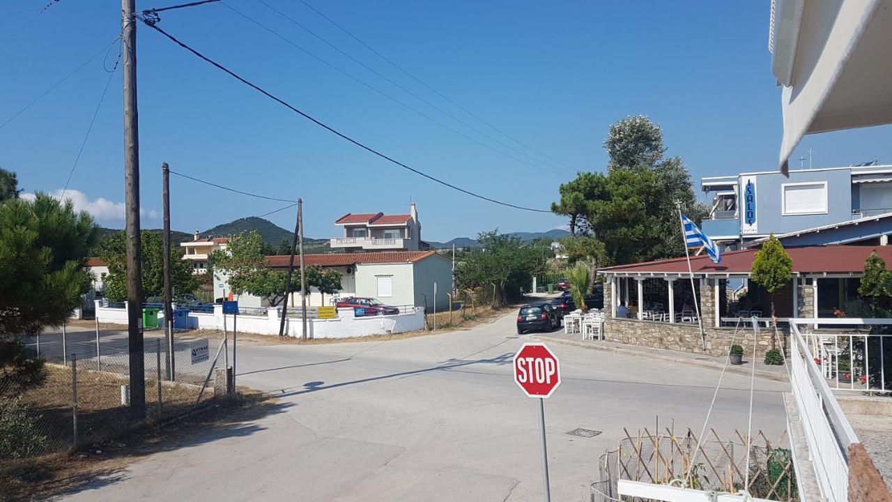 Eva Beach Studio Néa Péramos Exterior foto
